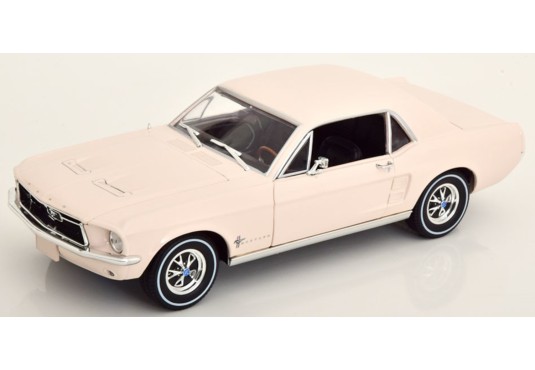 1/18 FORD Mustang Coupé...
